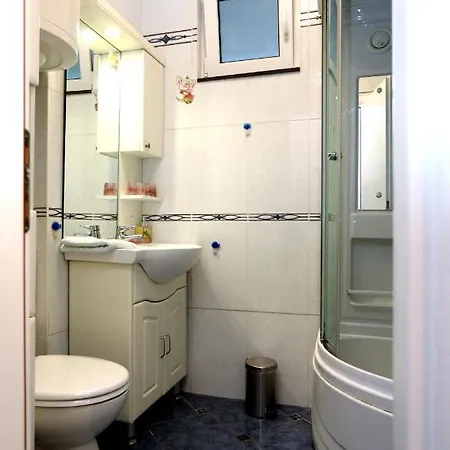 Medulic For 2 In Old Town With Free Parking *