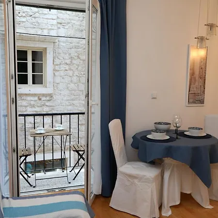 Medulic For 2 In Old Town With Free Parking * Sibenik