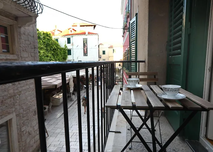 Medulic For 2 In Old Town With Free Parking Apartment *